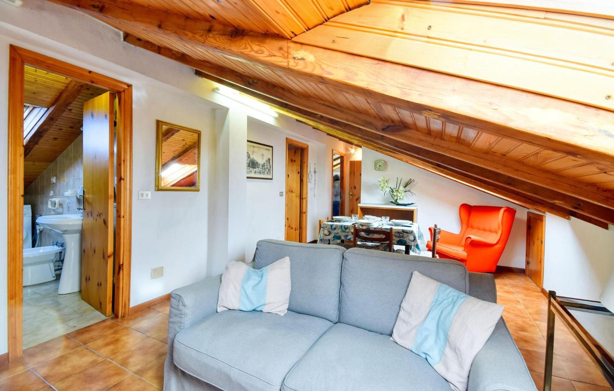 2 Bedroom Stunning Apartment In Moneglia Extérieur photo