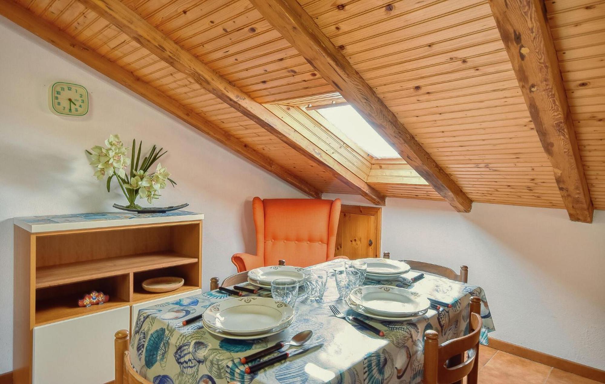 2 Bedroom Stunning Apartment In Moneglia Extérieur photo
